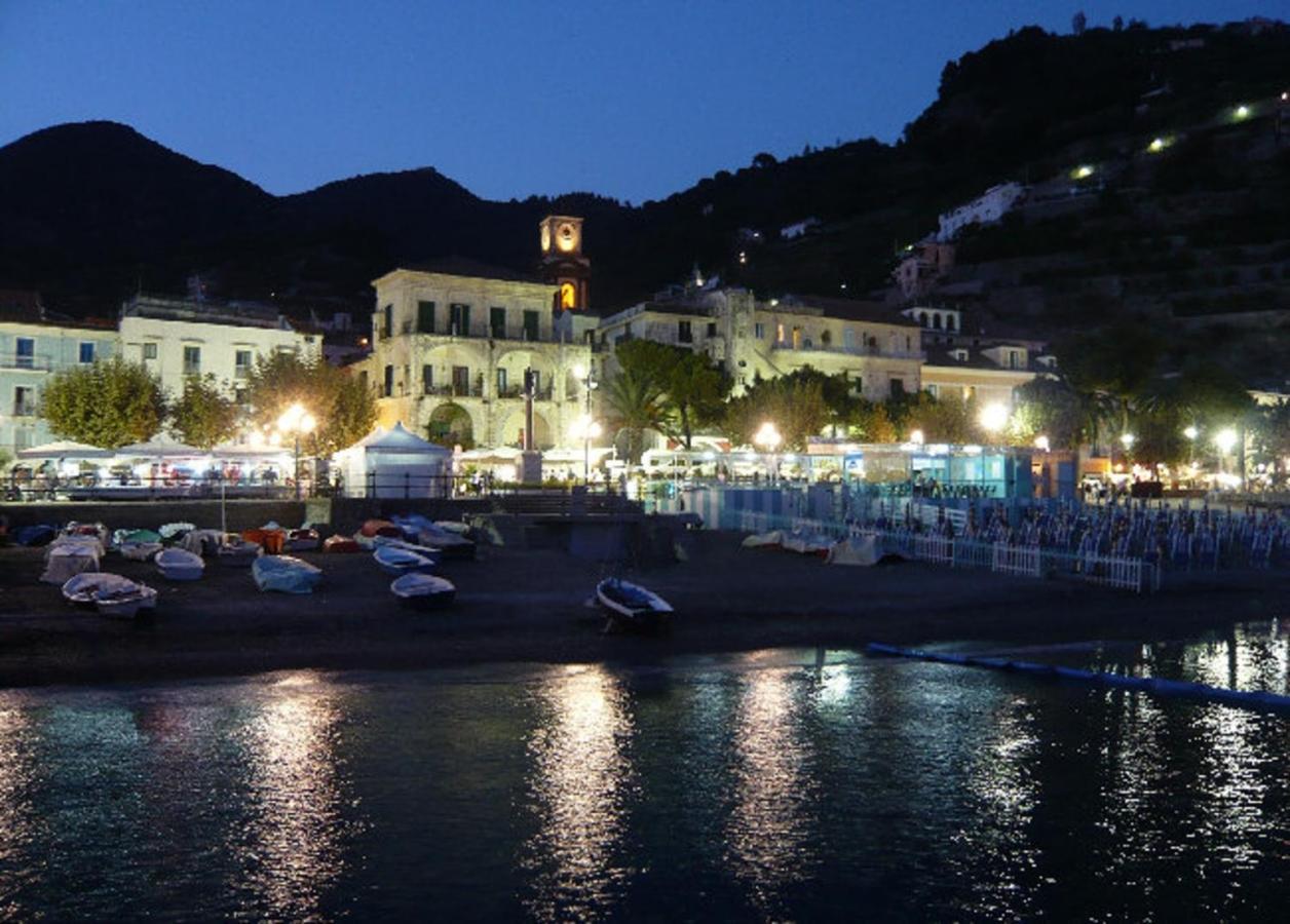 Al Corso Apartments By Amalfivacation Minori Eksteriør billede