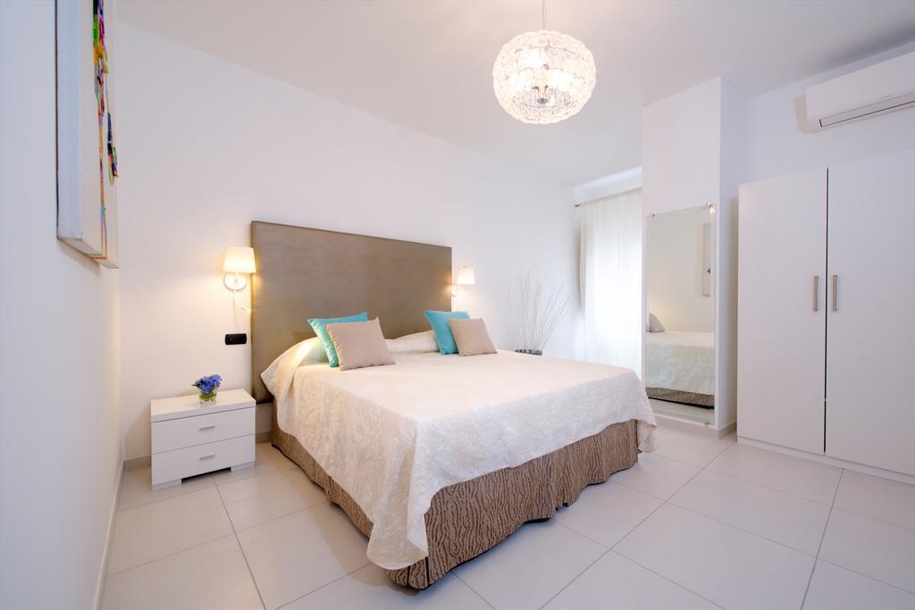 Al Corso Apartments By Amalfivacation Minori Eksteriør billede
